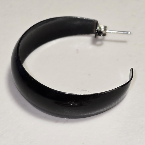 3 Pack Random Hoop Earrings 14 - Picture 4 of 4